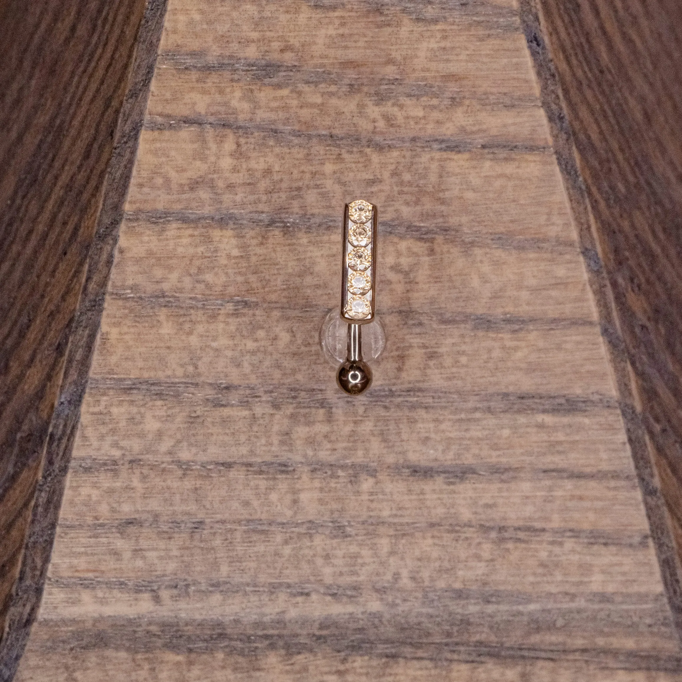 5-Gem Top Hanging with Crystals in 14g