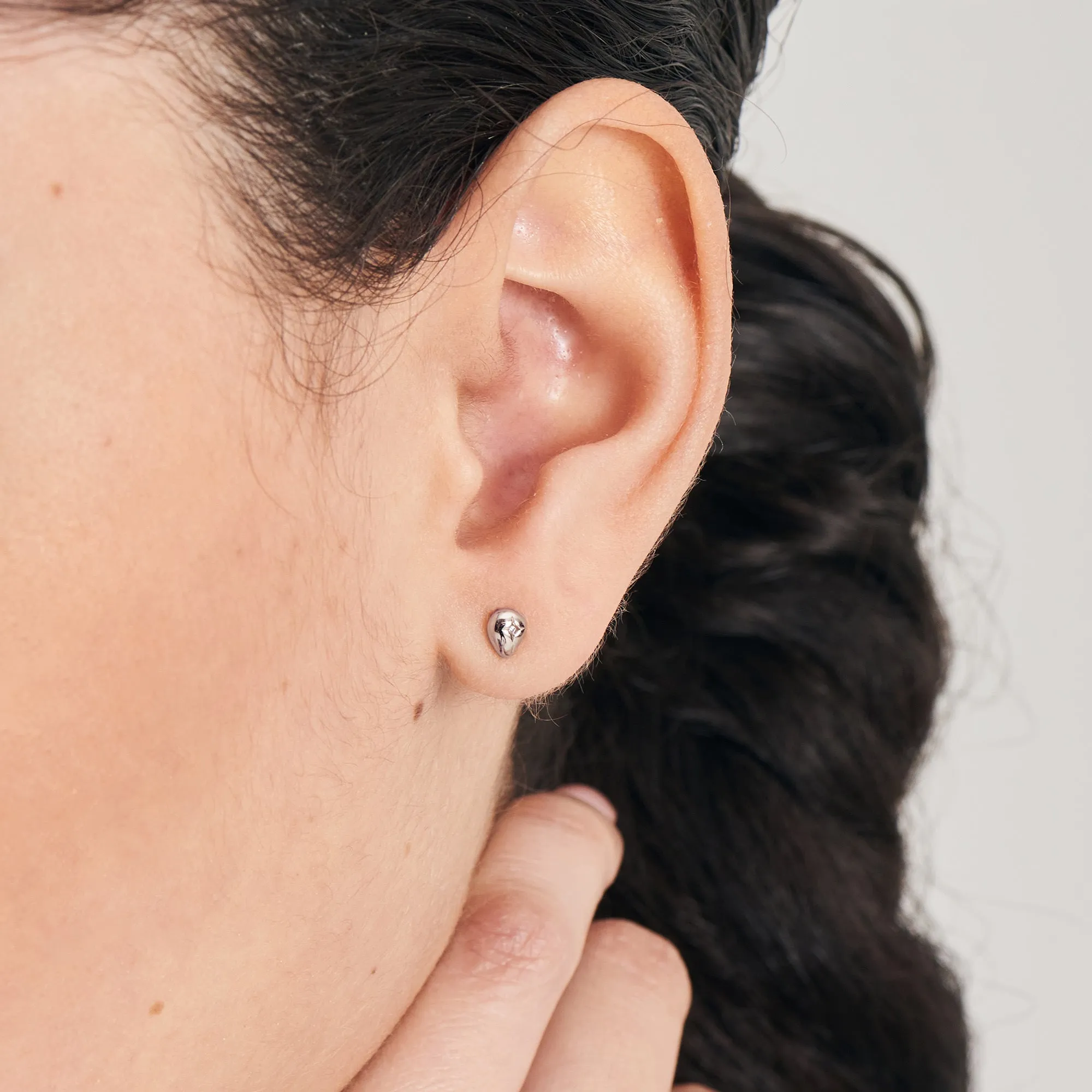 Ania Haie Silver Pebble Sparkle Stud Earrings