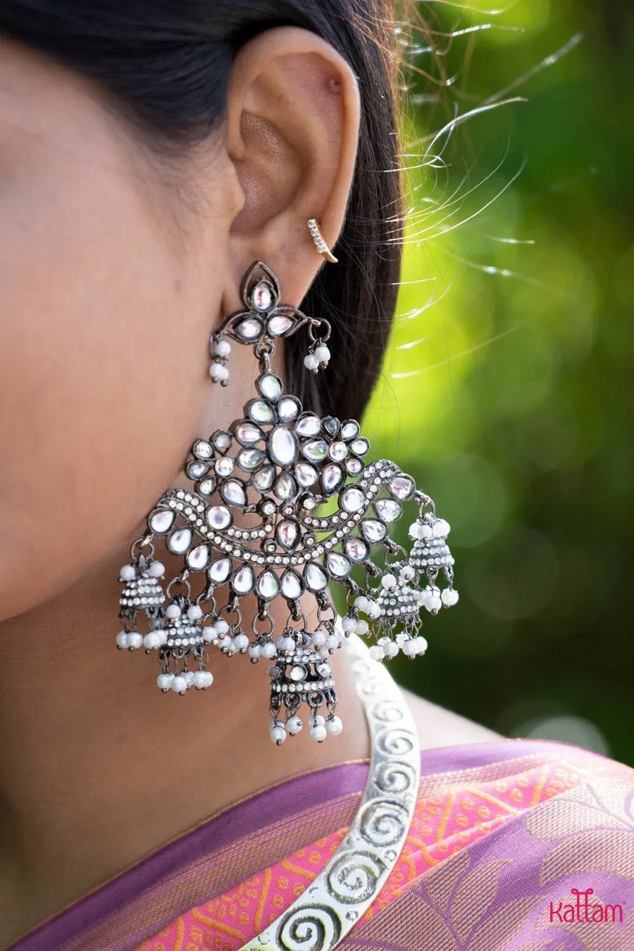 Black Kundan Statement Earring