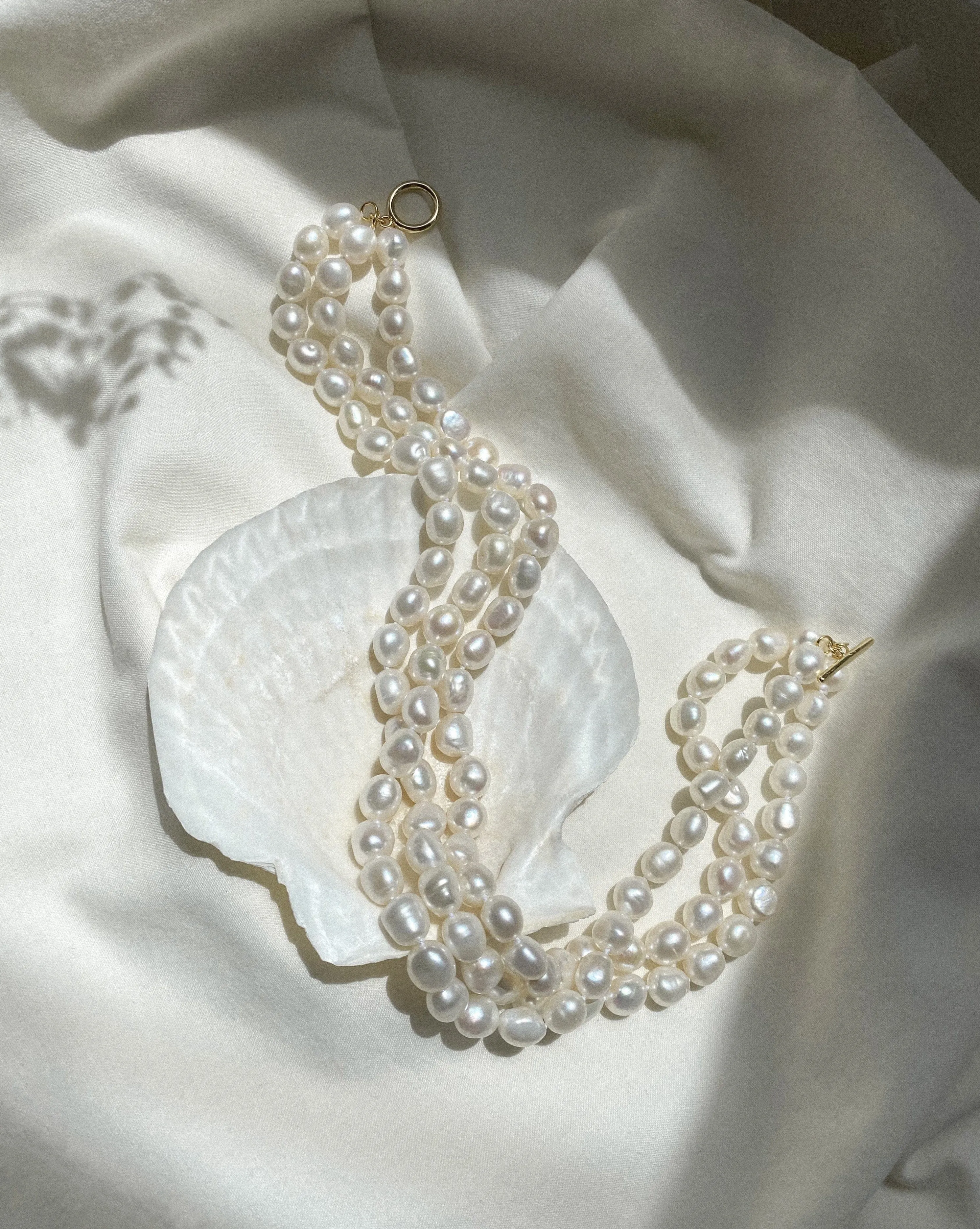 Elisse 3 Row Pearl Choker