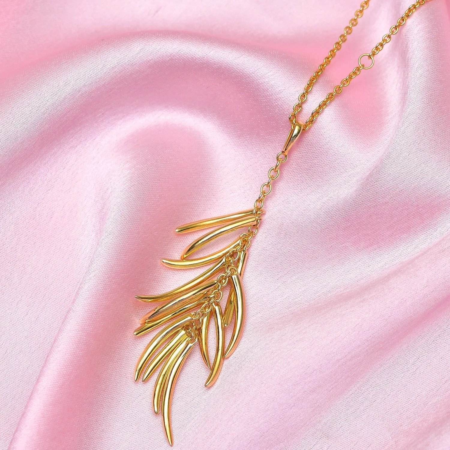 Molto Pendant with FREE Chain