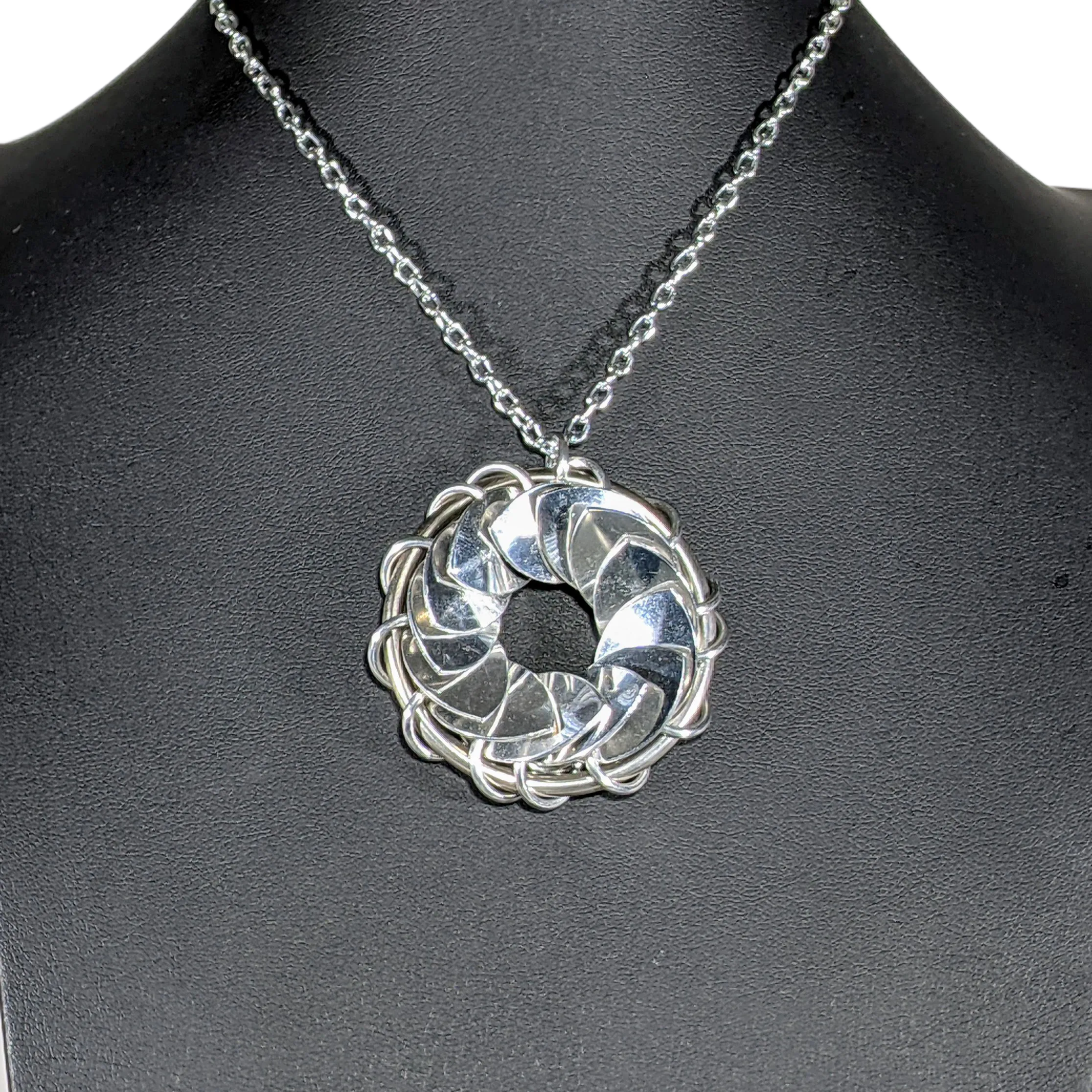 Turbine Necklace